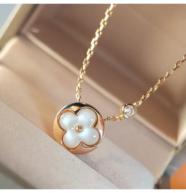 ˇFashion StreetˇSUN MOP GOLD 1 DIAMOND NECKLACE