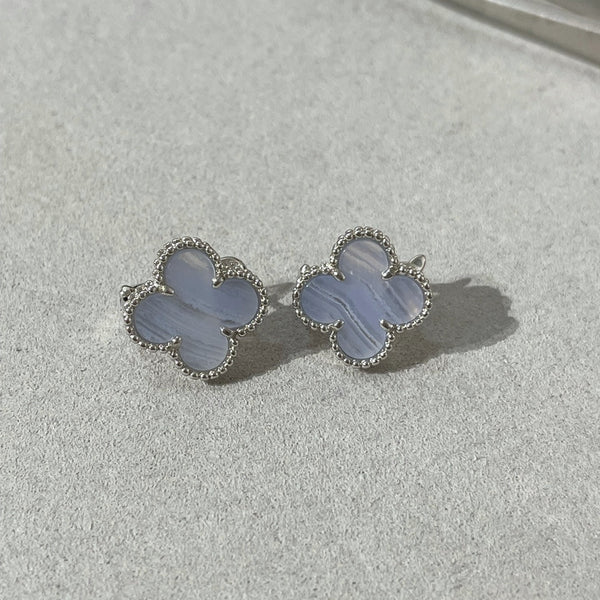 ˇFashion StreetˇCLOVER CHALCEDONY SILVER STUD EARRINGS
