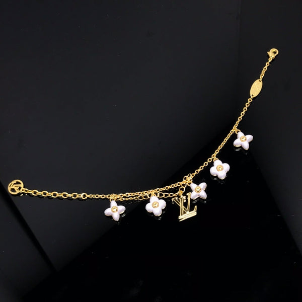 ˇFashion StreetˇLOGO 6 MOTIF STAR AND SUN GOLD BRACELET
