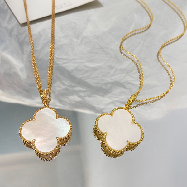 ˇFashion StreetˇCLOVER 25MM MOP LARGE PENDANT NECKLACE