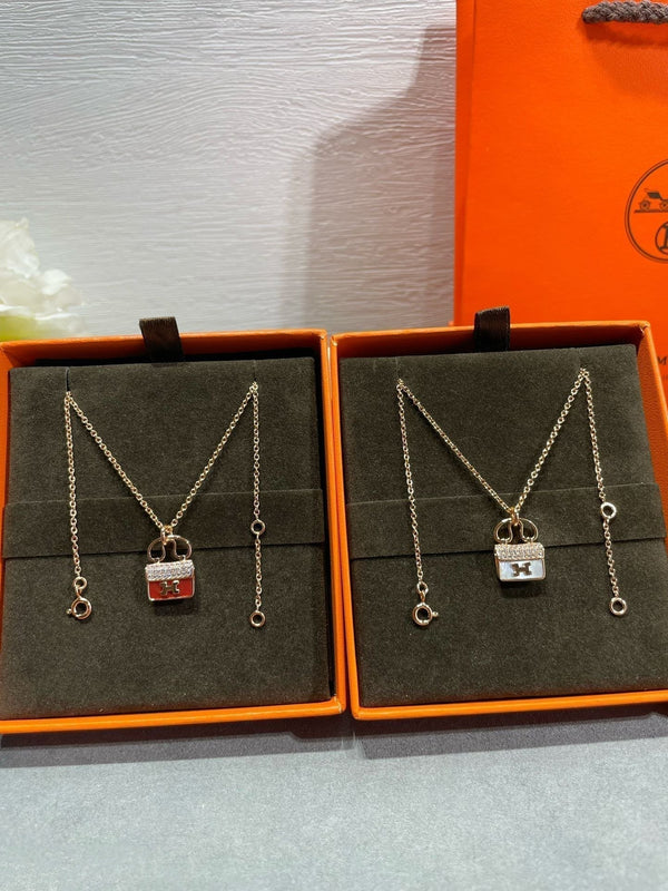 ˇFashion StreetˇH CIRCE MOISSANITE PENDANT NECKLACE GOLD