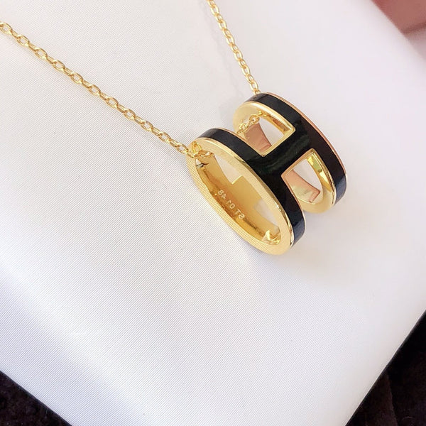 ˇFashion StreetˇHM CLIC BLACK ENAMEL GOLD NECKLACE