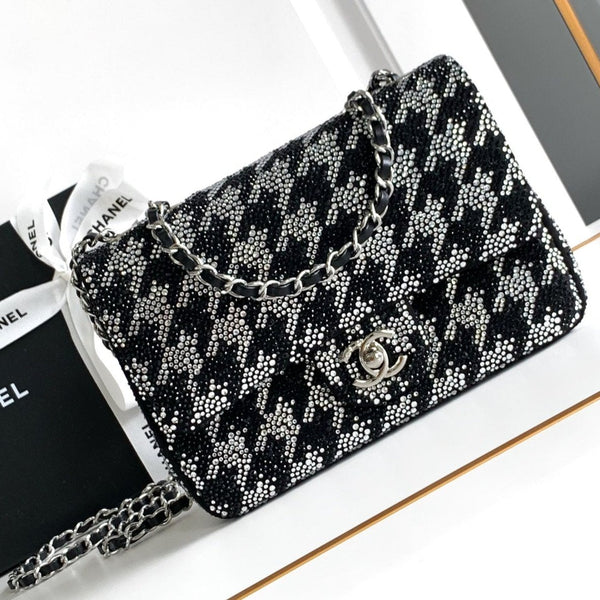 CC 21 EVENING BAG IN BLACK MIX SILVER CALFSKIN