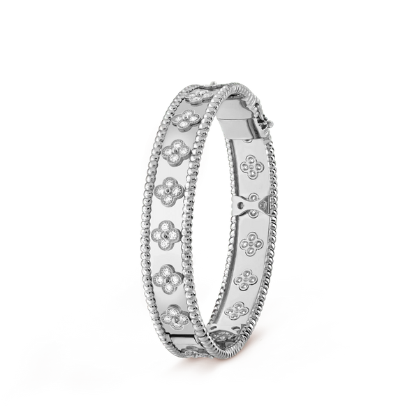 ˇFashion StreetˇCLOVER BRACELET 8MM DIAMONDS